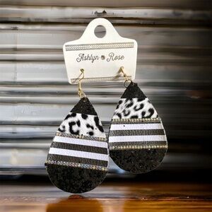 2/$10 Gorgeous animal print earrings